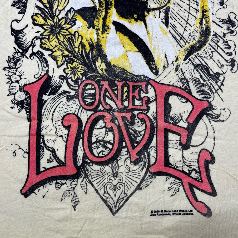 NWOT Bob Marley One Love Dread Short Sleeve Graphic T-Shirt Yellow Women’s 1X - Picture 4 of 7